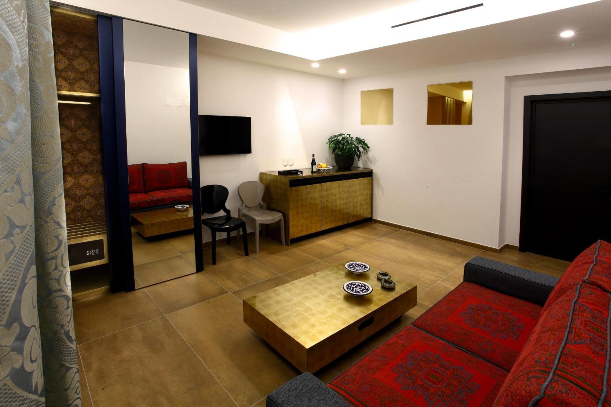 Palazzo Cartari Hotel 4*