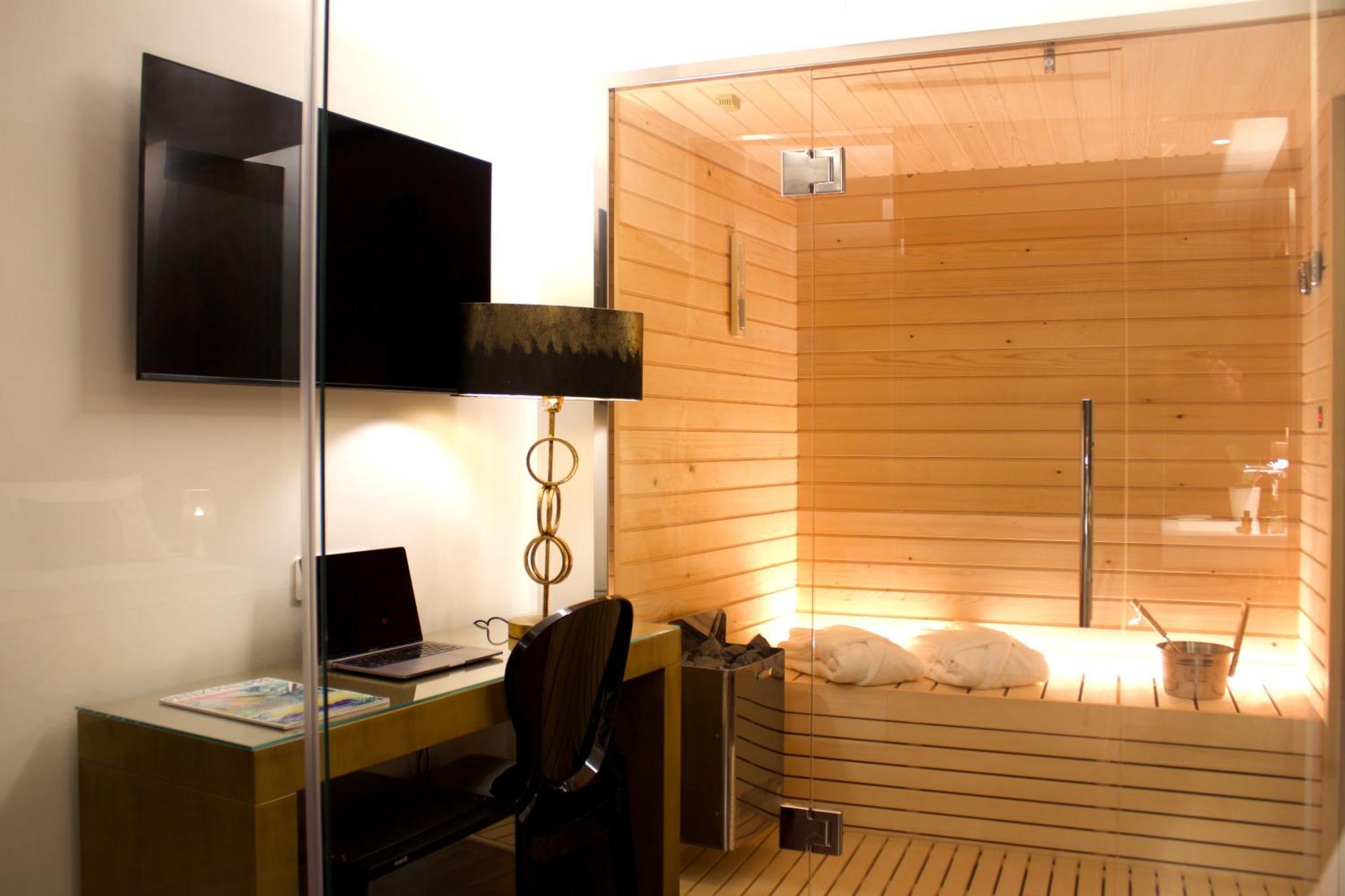 Palazzo Cartari Hotel 4*